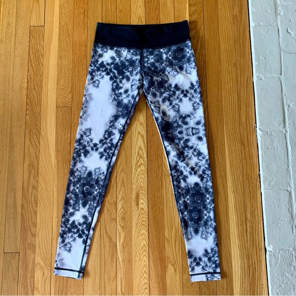 Lululemon Leggings - Picture 1 of 2